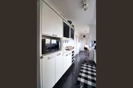 Apartamento à venda com 130m², 3 quartos e 2 vagasCozinha