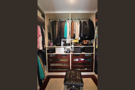 Apartamento à venda com 130m², 3 quartos e 2 vagasCloset da Suíte