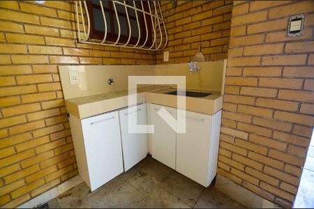 Casa à venda com 300m², 3 quartos e 1 vaga Casa à venda com 300m², 3 quartos e 1 vagaÁrea de Serviço