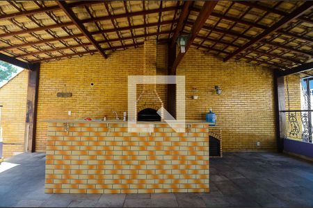 Casa à venda com 300m², 3 quartos e 1 vaga Casa à venda com 300m², 3 quartos e 1 vagaChurrasqueira