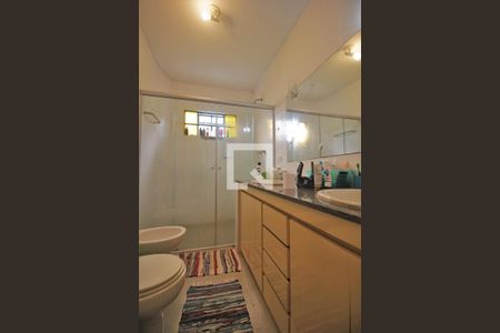 Casa à venda com 260m², 4 quartos e 4 vagasBanheiro