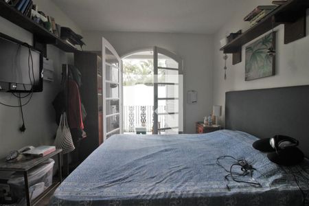 Casa à venda com 260m², 4 quartos e 4 vagasSuíte 2