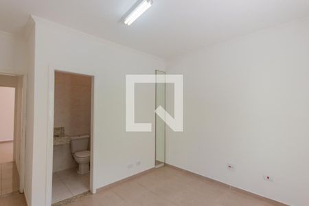 Casa à venda com 270m², 4 quartos e 3 vagasSuíte 2