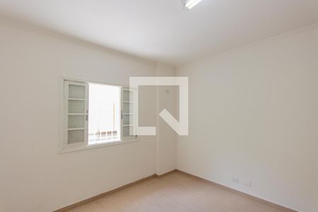 Casa à venda com 270m², 4 quartos e 3 vagasSuíte 2