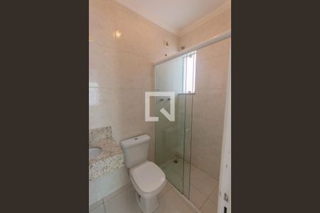 Casa à venda com 270m², 4 quartos e 3 vagasBanheiro da Suíte 2