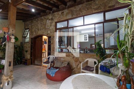 Casa à venda com 205m², 5 quartos e 6 vagasQuintal