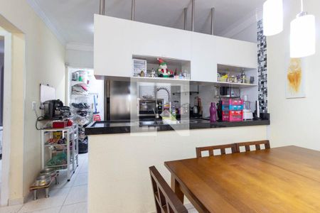 Casa à venda com 205m², 5 quartos e 6 vagasCozinha