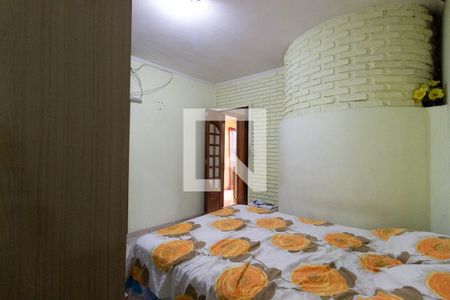Casa à venda com 205m², 5 quartos e 6 vagasSuíte 2 fundos