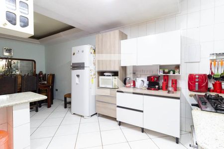 Casa à venda com 205m², 5 quartos e 6 vagasCozinha fundos