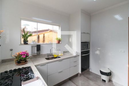 Casa à venda com 199m², 3 quartos e 2 vagas Casa à venda com 199m², 3 quartos e 2 vagasCozinha