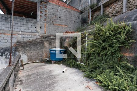 Casa à venda com 80m², 2 quartos e 4 vagas Casa à venda com 80m², 2 quartos e 4 vagasQuintal