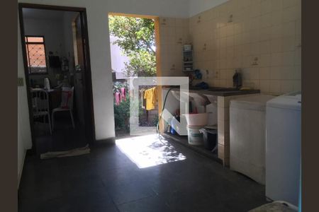 Casa à venda com 309m², 4 quartos e 2 vagas