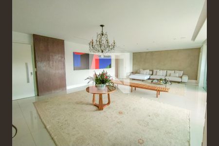 Apartamento à venda com 226m², 4 quartos e 5 vagas