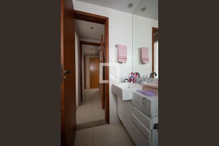 Apartamento à venda com 222m², 3 quartos e 1 vagaBanheiro do Quarto 2