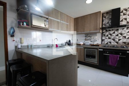 Apartamento à venda com 222m², 3 quartos e 1 vagaCozinha