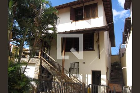 Casa à venda com 353m², 3 quartos e 4 vagas