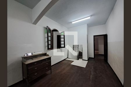 Casa à venda com 180m², 4 quartos e 5 vagas