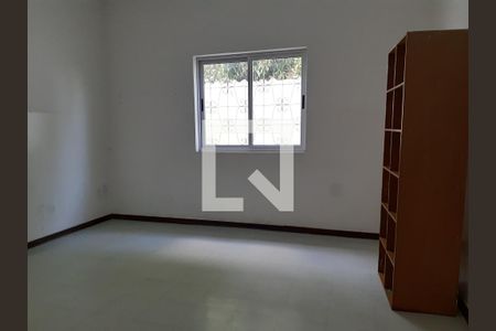 Casa à venda com 180m², 4 quartos e 5 vagas