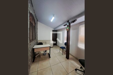 Casa à venda com 180m², 4 quartos e 5 vagas