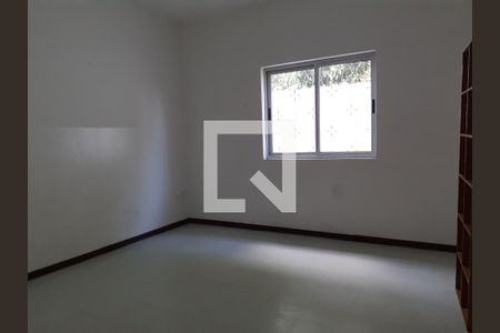 Casa à venda com 180m², 4 quartos e 5 vagas