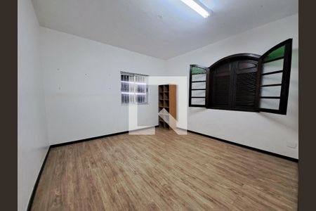 Casa à venda com 180m², 4 quartos e 5 vagas
