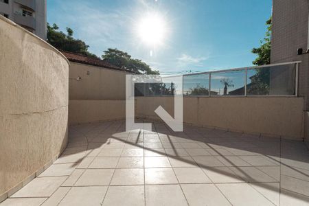 Apartamento à venda com 126m², 4 quartos e 3 vagas