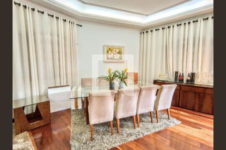 Casa à venda com 397m², 3 quartos e 8 vagas