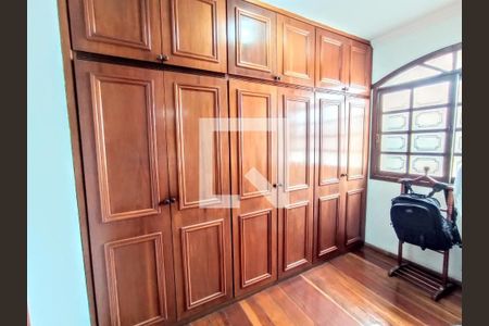 Casa à venda com 397m², 3 quartos e 8 vagas