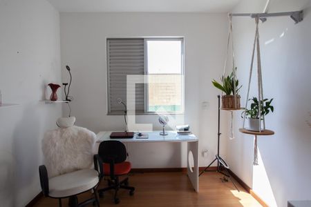 Apartamento à venda com 103m², 3 quartos e 2 vagas Apartamento à venda com 103m², 3 quartos e 2 vagasQuarto 2