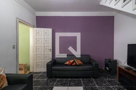 Casa à venda com 227m², 4 quartos e 3 vagas