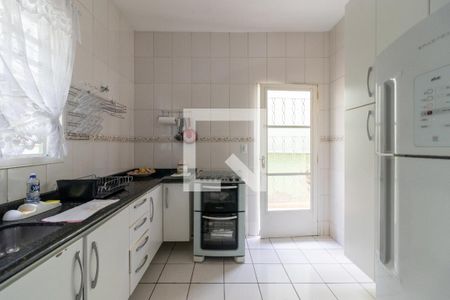 Casa à venda com 227m², 4 quartos e 3 vagas