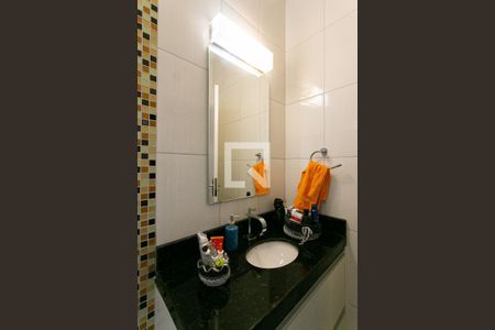 Casa à venda com 198m², 3 quartos e 4 vagas Casa à venda com 198m², 3 quartos e 4 vagasBanheiro da Suíte 2