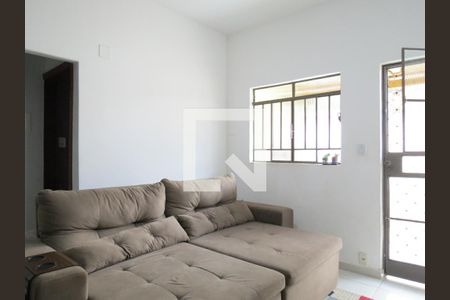 Casa à venda com 155m², 3 quartos e 4 vagas