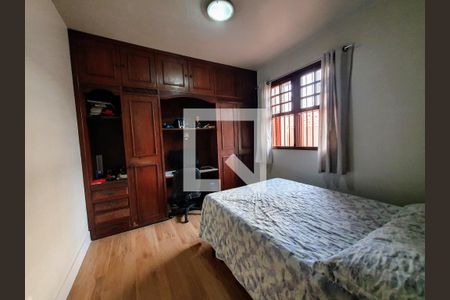 Casa à venda com 325m², 4 quartos e 4 vagas