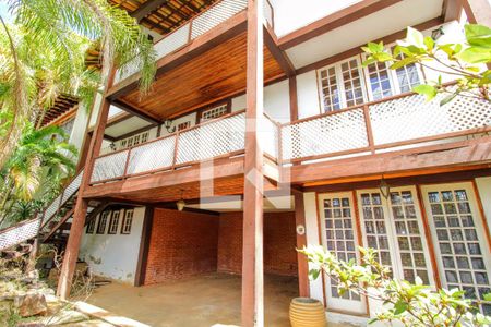Casa à venda com 650m², 5 quartos e 3 vagas