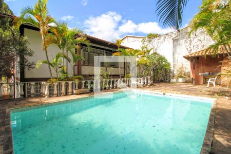 Casa à venda com 650m², 5 quartos e 3 vagas