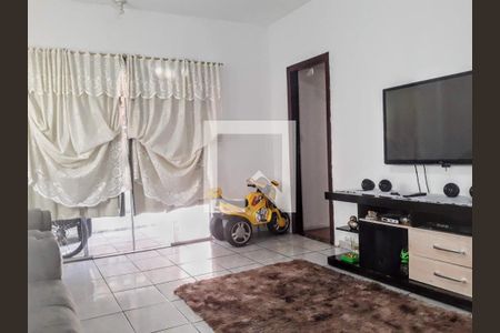 Casa à venda com 270m², 3 quartos e 3 vagas