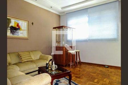 Casa à venda com 326m², 4 quartos e 3 vagas