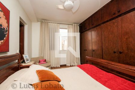 Apartamento à venda com 160m², 4 quartos e 2 vagas