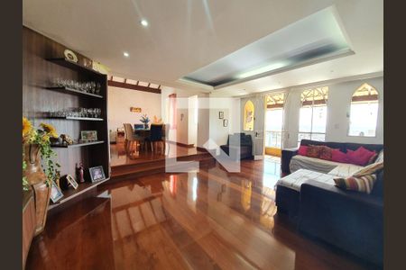 Casa à venda com 498m², 6 quartos e 4 vagas