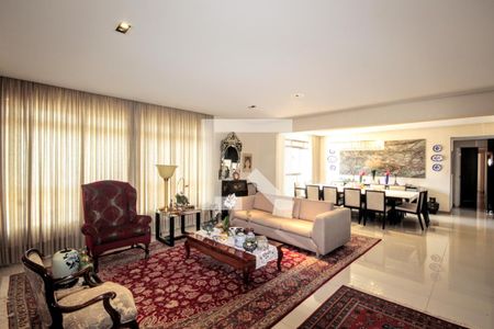 Apartamento à venda com 310m², 4 quartos e 3 vagas