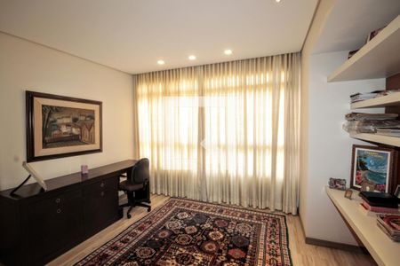 Apartamento à venda com 310m², 4 quartos e 3 vagas