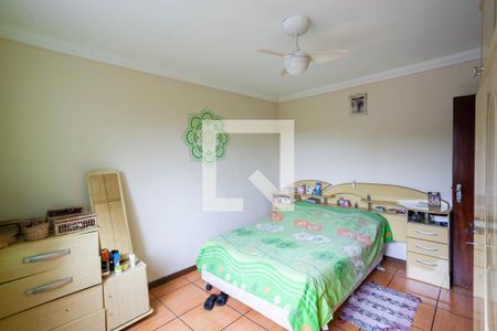 Casa à venda com 326m², 5 quartos e 3 vagasSuíte 