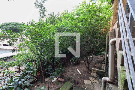 Casa à venda com 326m², 5 quartos e 3 vagasQuintal