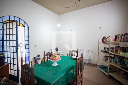 Casa à venda com 326m², 5 quartos e 3 vagasSala 4