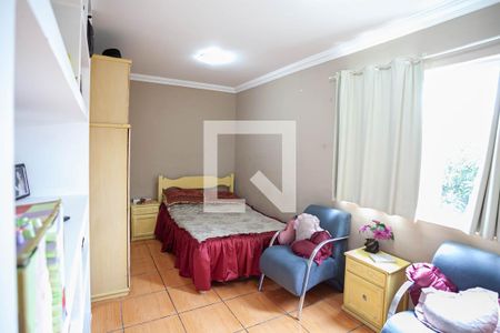 Casa à venda com 326m², 5 quartos e 3 vagasQuarto 3