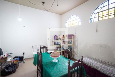 Casa à venda com 326m², 5 quartos e 3 vagasSala 4