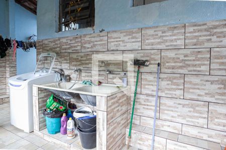 Casa à venda com 326m², 5 quartos e 3 vagasÁrea de serviço 