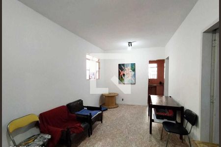 Casa à venda com 240m², 5 quartos e 1 vaga