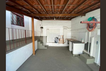 Casa à venda com 300m², 5 quartos e 2 vagas